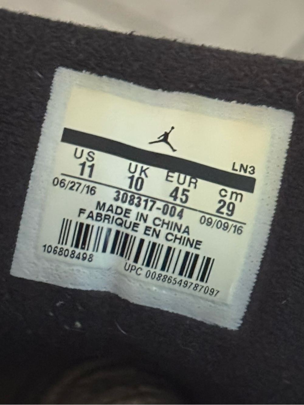 Jordan Men's Retro 12 Low-Top Sneakers in Black and White - Picture 6 of 7